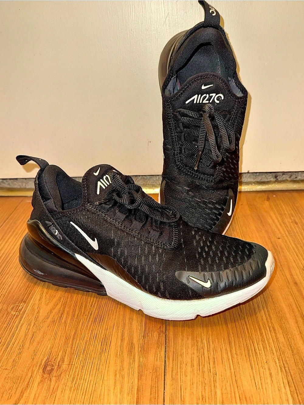 Nike Air Max 270 Women’s 7.5 Black White Anthracite AH6789-001